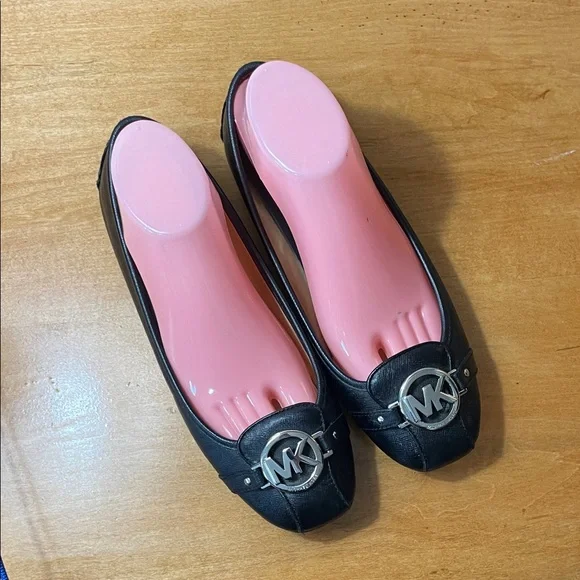 Michael Kors Black Leather MK Logo Ballet Flats. Size 10 - Picture 1 of 14